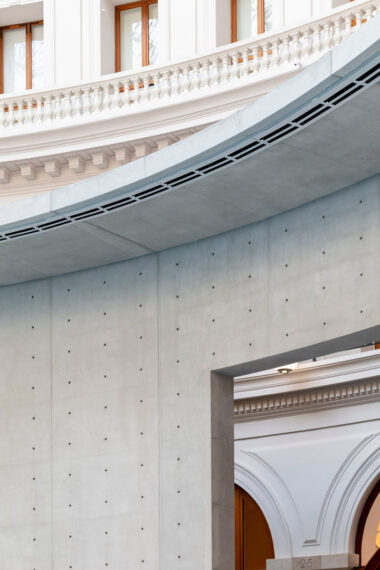 Photographie d'architecture de La Bourse de Commerce — Pinault Collection à Paris par Tadoa Onda.