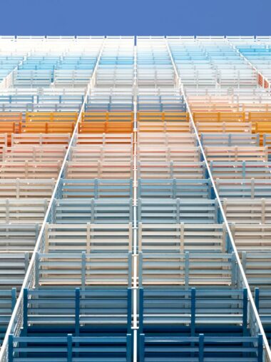 Photographie d'architecture de la tour de Jean Nouvel à Marseille